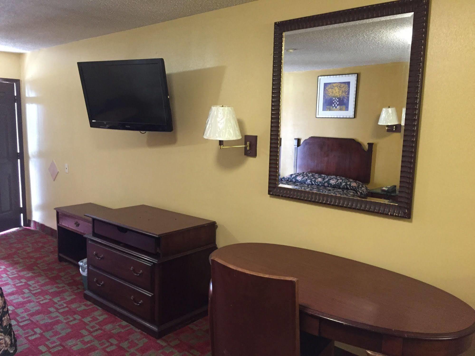 Aloha Inn McAllen Exterior photo